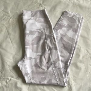 1289- RBX white and gray camouflage leggings- medium
